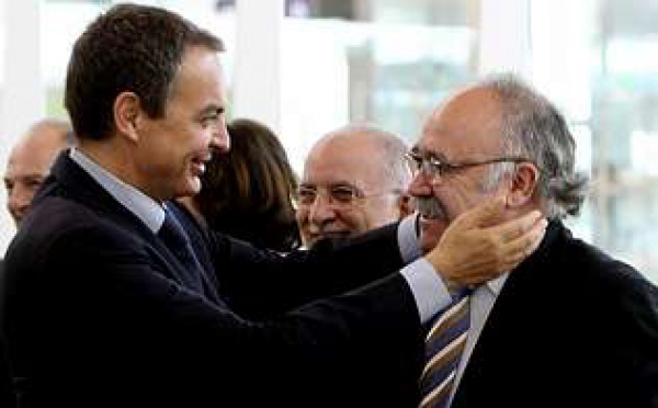 Un Zapatero decepcionante destruye la igualdad, sube impuestos y se niega a ser austero