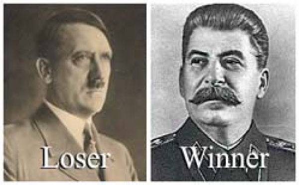 Los "extremismos" de izquierda y de derecha contaminan la vida política española