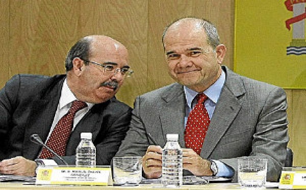 Franco está muerto; Zarrías está vivo