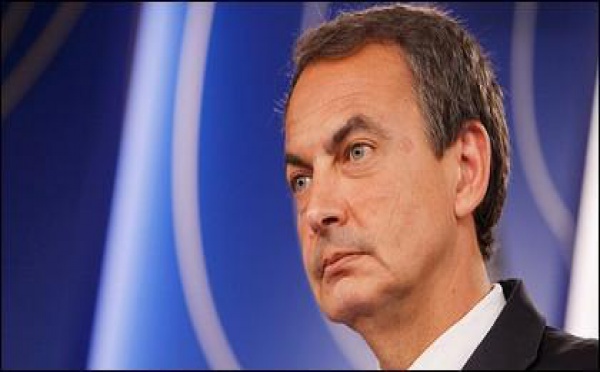 Zapatero, humillado, degradado y bajo vigilancia internacional