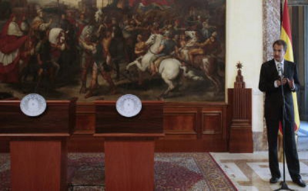 Plantón de Berlusconi a Zapatero