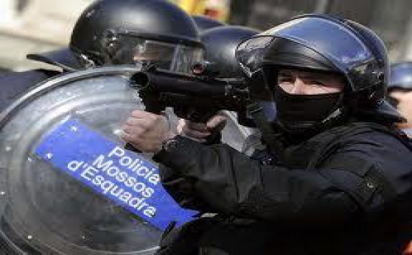 Los españoles son ya protagonistas de los chistes de cobardes en todo el mundo