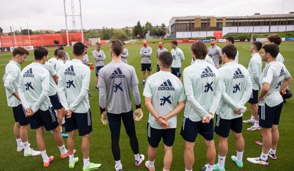 La torpeza del gobierno también daña a la selección española de fútbol