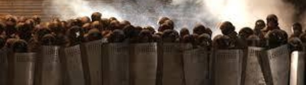 Defender al sátrapa o al pueblo: conflicto de lealtad en los cuerpos policiales y el Ejército