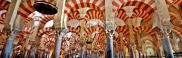 Socialistas y comunistas andaluces quieren expropiar a la Iglesia la Mezquita de Córdoba