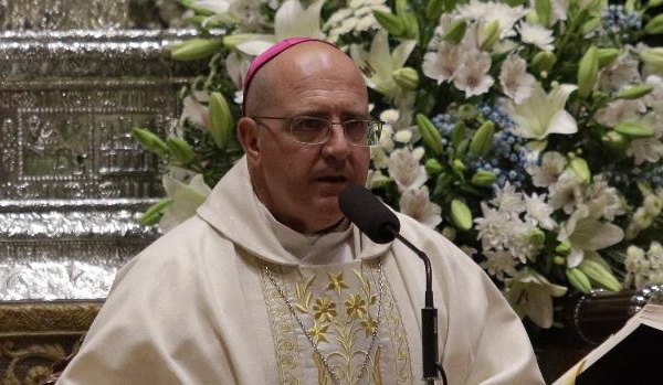 El obispo de Huelva, un valiente y un modelo para la cobarde jerarquía católica española