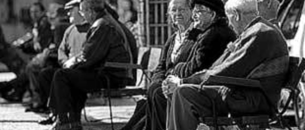 España se muere de vieja y el gobierno no hace nada