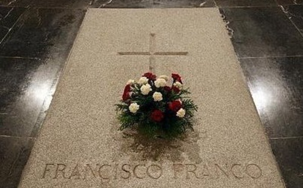 Ya va siendo hora de que se muera Franco