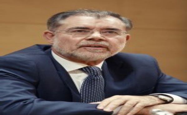 La 'Batalla de las Banderas' sumerge a la democracia española en las cloacas