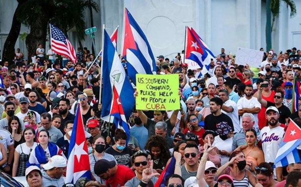 Las actuales son las mayores protestas en Cuba desde la revolución de 1959. Un pueblo cansado de represión, hambre y muerte socialista se ha lanzado a las calles, sabiendo que será represaliado y diezmado sin piedad por los monstruos del poder socialista cubano