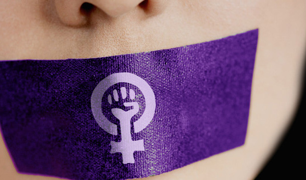 La "mordaza de género": prohibido criticar a una ideología que demoniza a los hombres