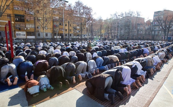 Más inmigrantes hispanoamericanos y menos moros